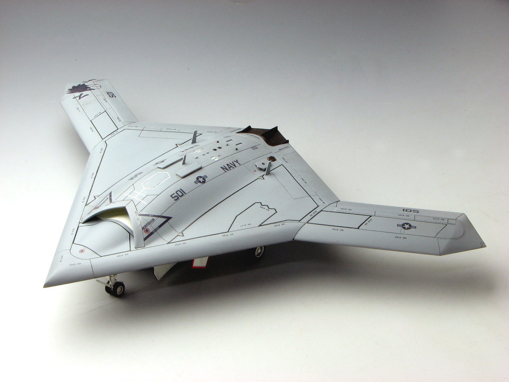 1/72 アメリカ海軍 無人爆撃機 X-47B [AC-7] - 2,288円 : ホビー 