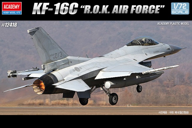 1/72 KF-16C ファイティングファルコン