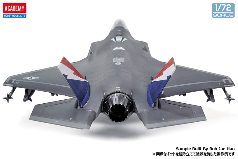 【予約する】　1/72 F-35A ライトニングII "1000th"