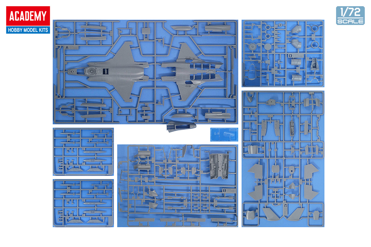 【予約する】　1/72 F-35B ライトニングII "アメリカ海兵隊 VMFA-242 バッツ"