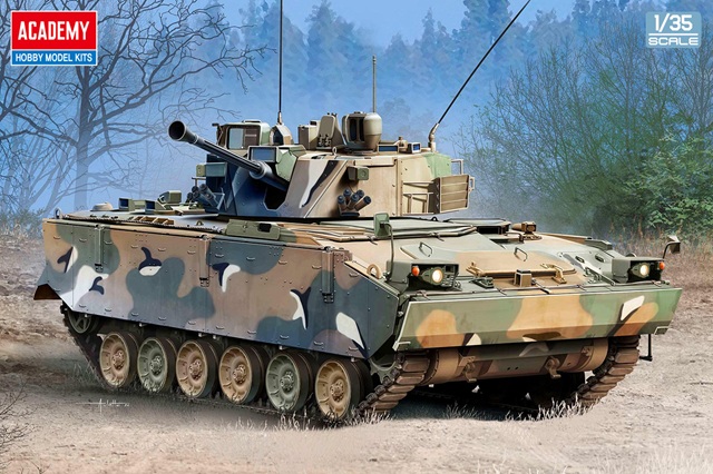 【予約する】　1/35 K21歩兵戦闘車