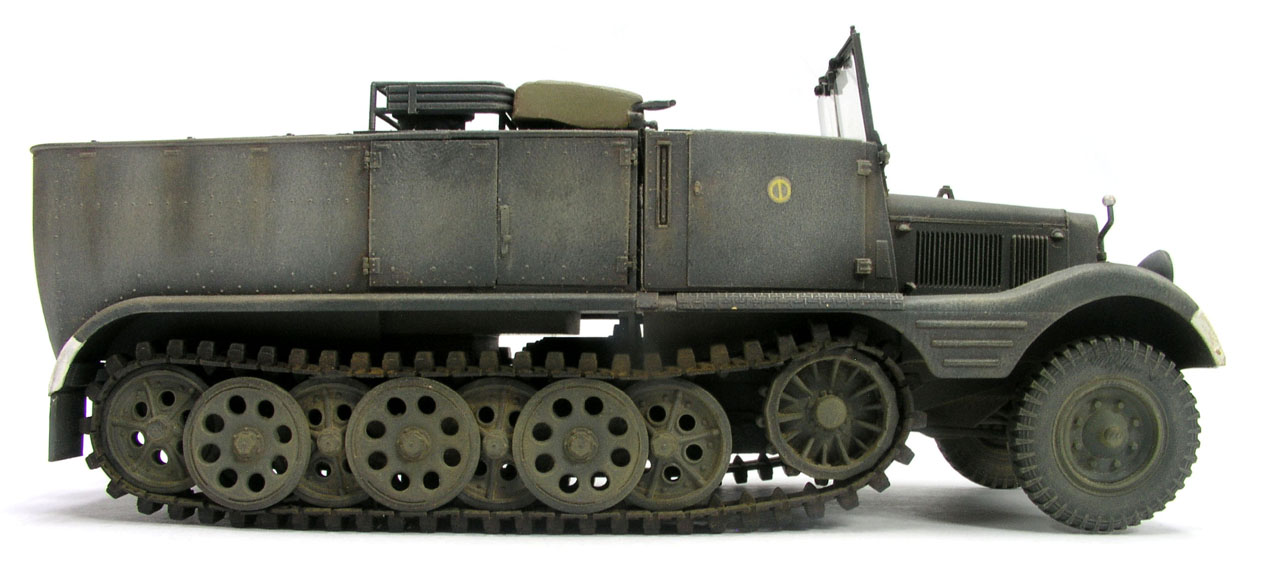 1/35　Sd.kfz.11 ３トンハ－フトラック前期型