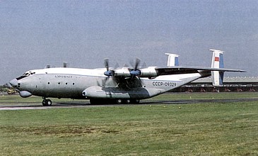 1/144　Antonov アントノフ　An-22 Antei　アンテーイ (Cock) - ウインドウを閉じる
