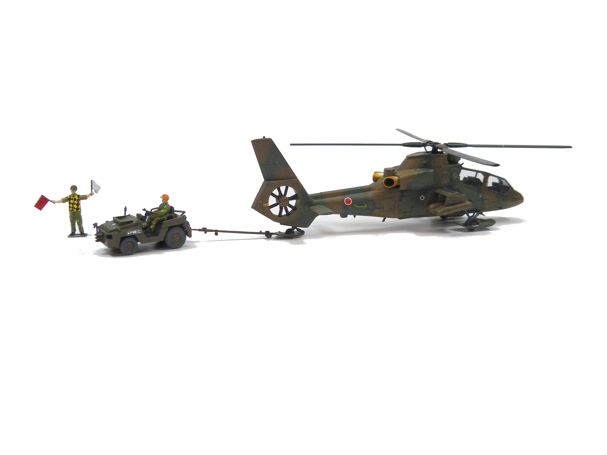 1/72　陸上自衛隊 観測ヘリコプター OH-1 ニンジャ&トーイングトラクターセット - ウインドウを閉じる