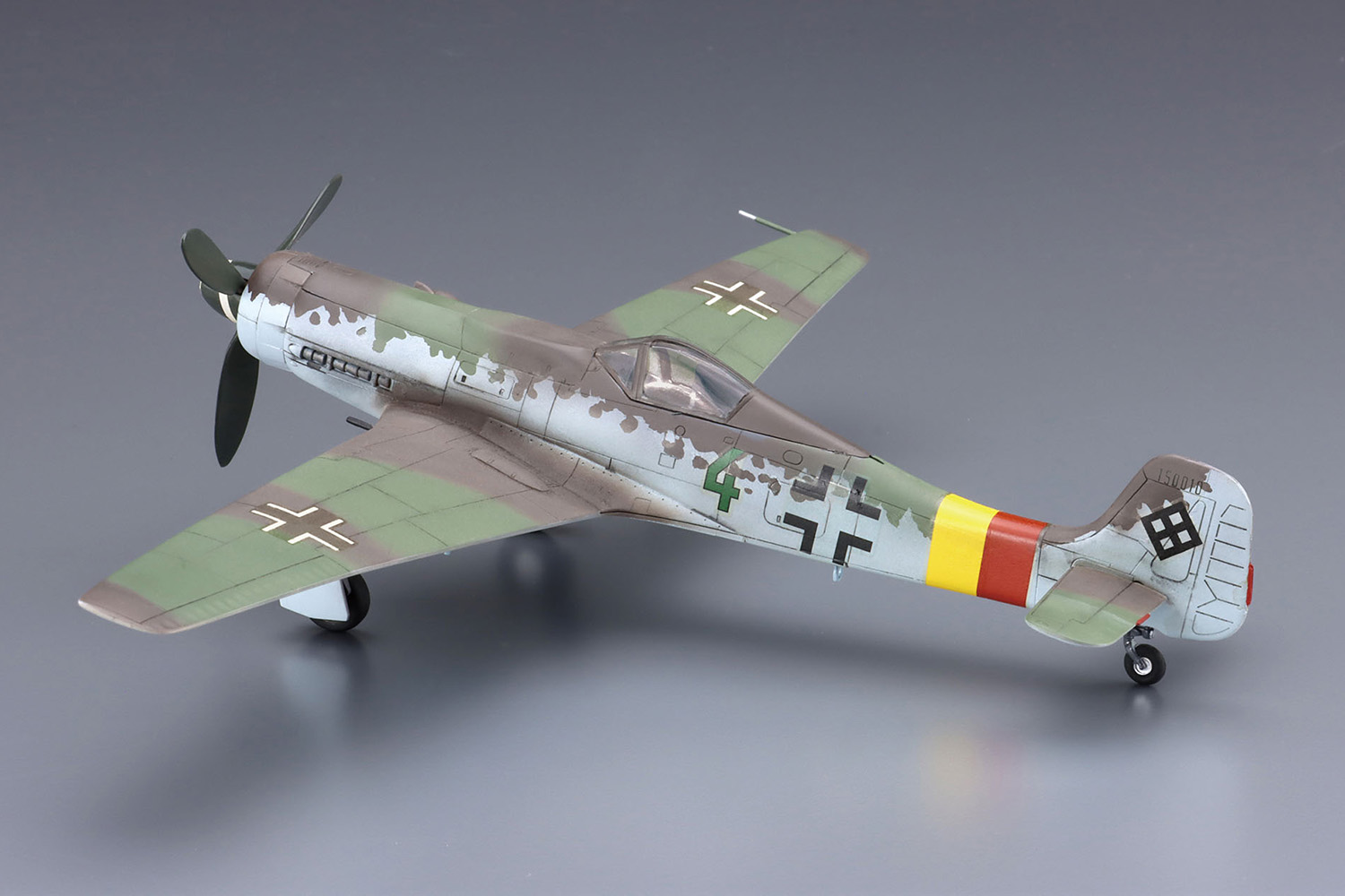 1/72 フォッケウルフ Ta152H-0 [10] - 1,936円 : ホビーショップ サニー, 下北沢にあるプラモデルとTOYのお店です。