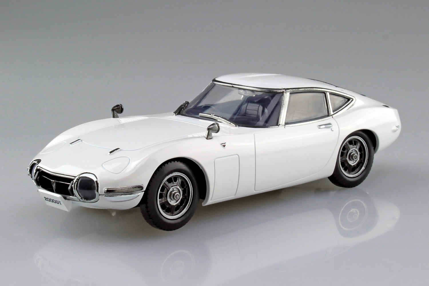 1/32　トヨタ 2000GT(ペガサスホワイト)