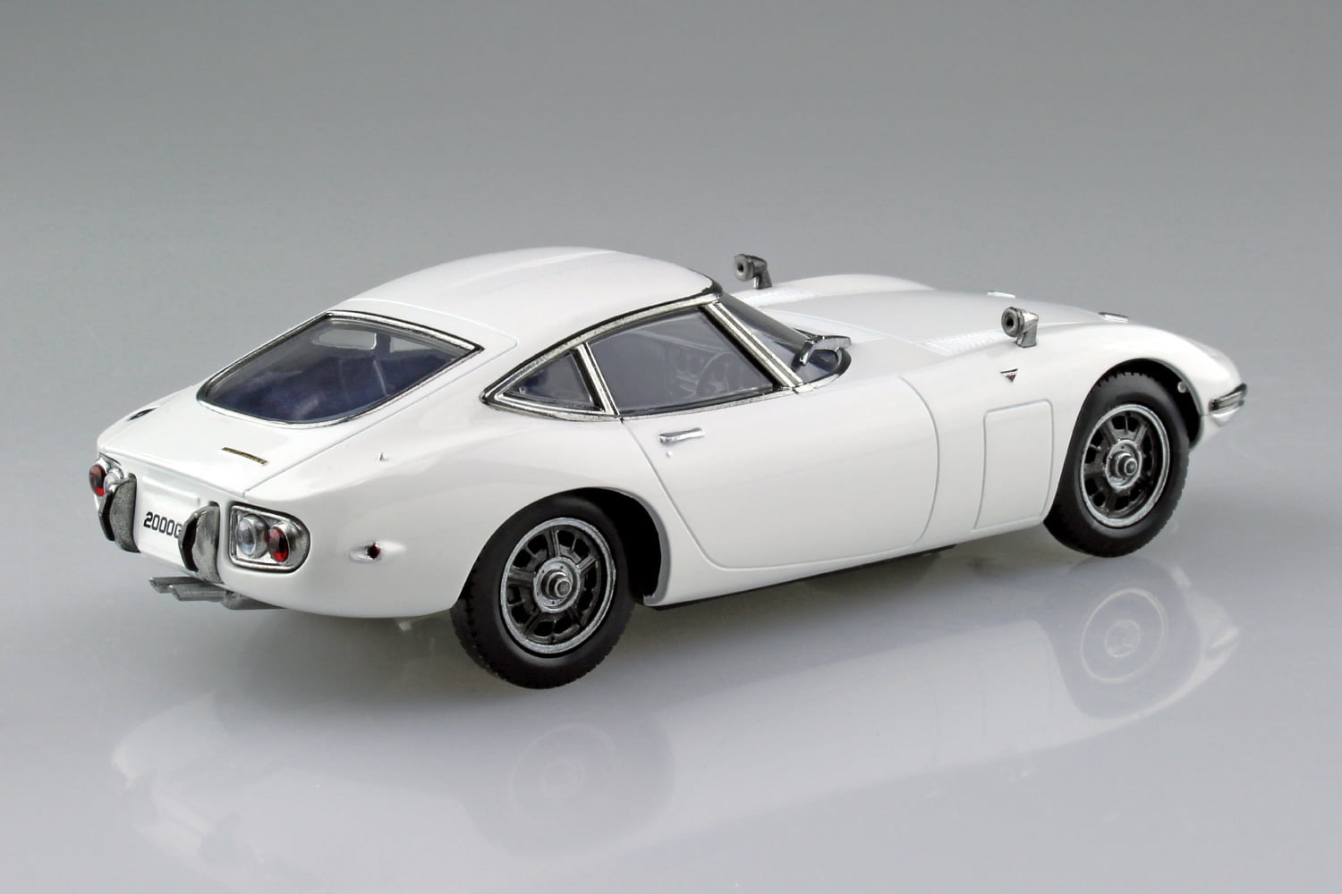 1/32　トヨタ 2000GT(ペガサスホワイト)