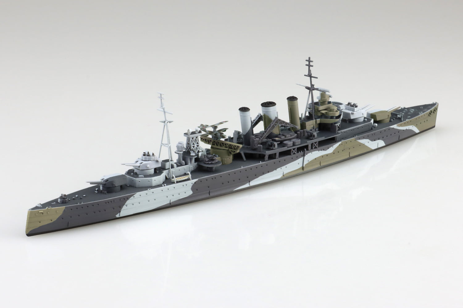 1/700　英国海軍 重巡洋艦 ケント