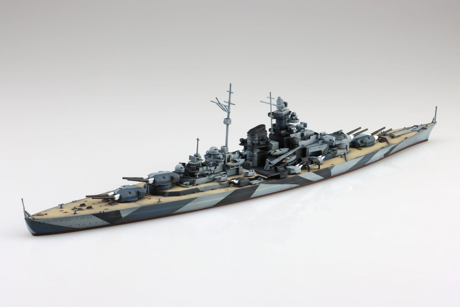 1/700　ドイツ海軍 戦艦 ティルピッツ