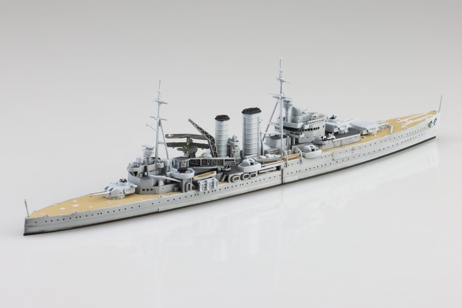 1/700　英国海軍 重巡洋艦 エクセタ－