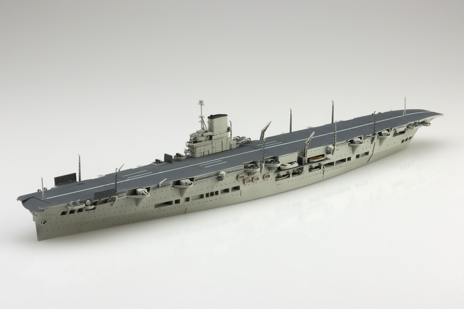 1/700　英国海軍 航空母艦 アークロイヤル