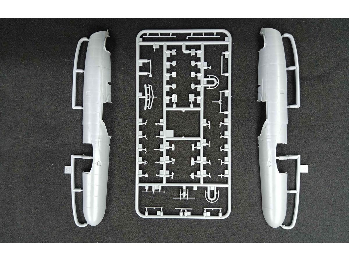 1/32 空技廠 桜花 K-1 練習機