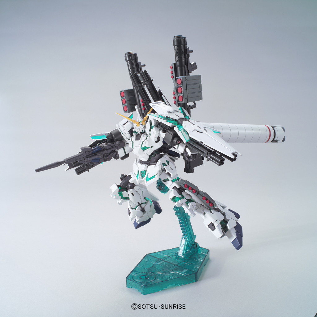 HGUC 1/144 フルアーマー・ユニコーンガンダム(デストロイモード)