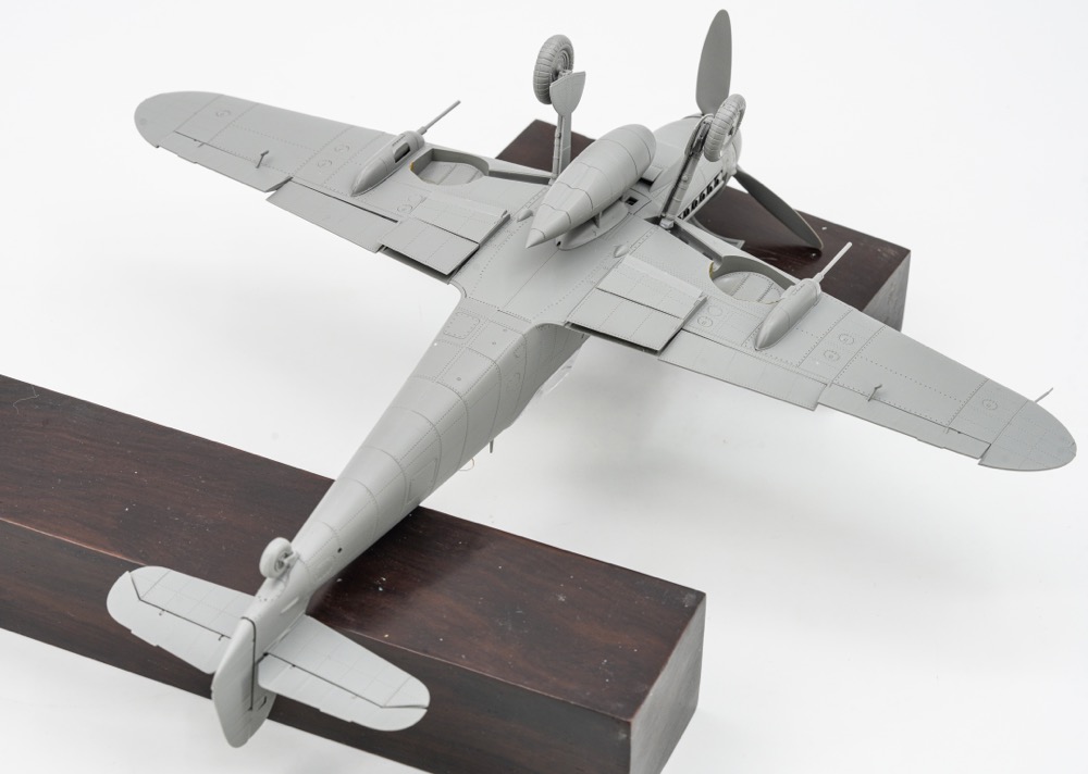 【予約する】　1/35　メッサーシュミット Bf109G-10