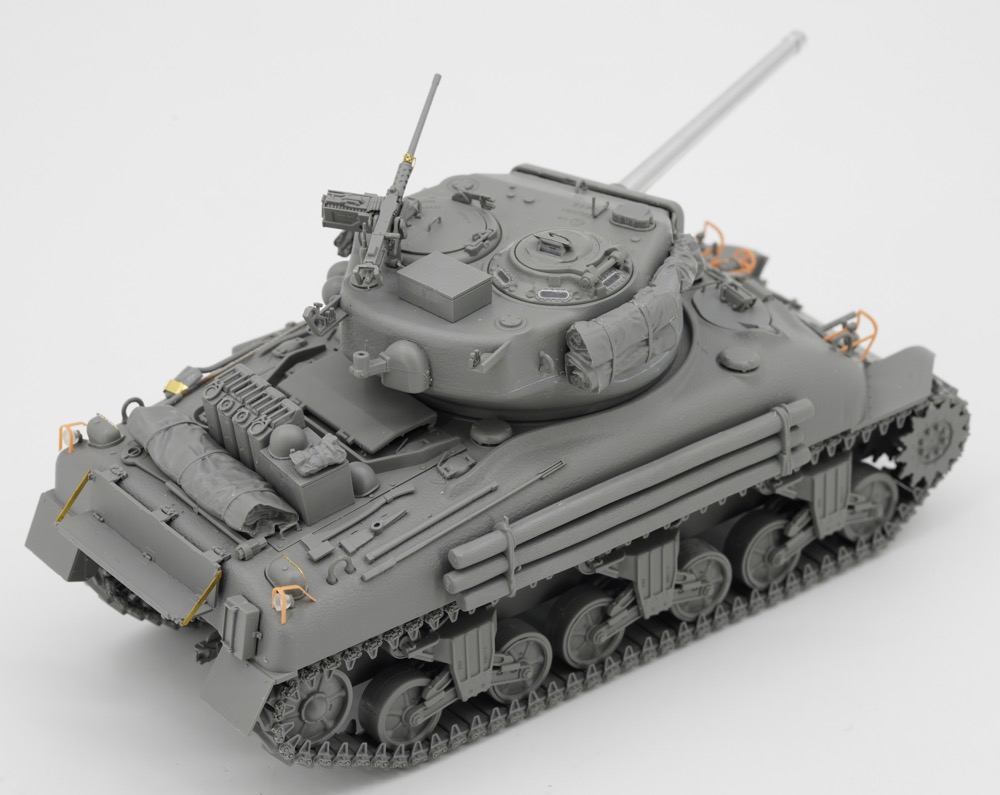 【予約する】　1/35　M4A1シャーマン 76mm砲搭載型