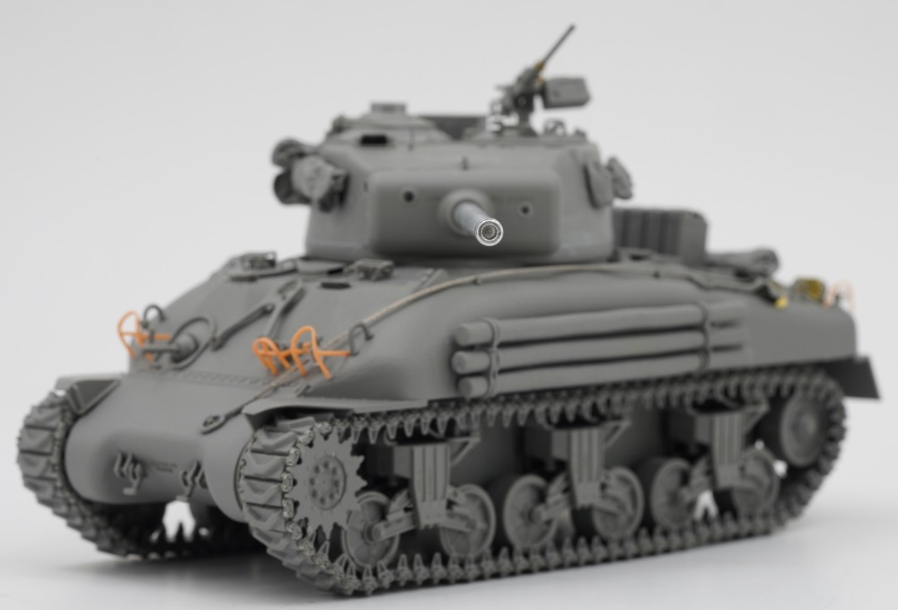 【予約する】　1/35　M4A1シャーマン 76mm砲搭載型