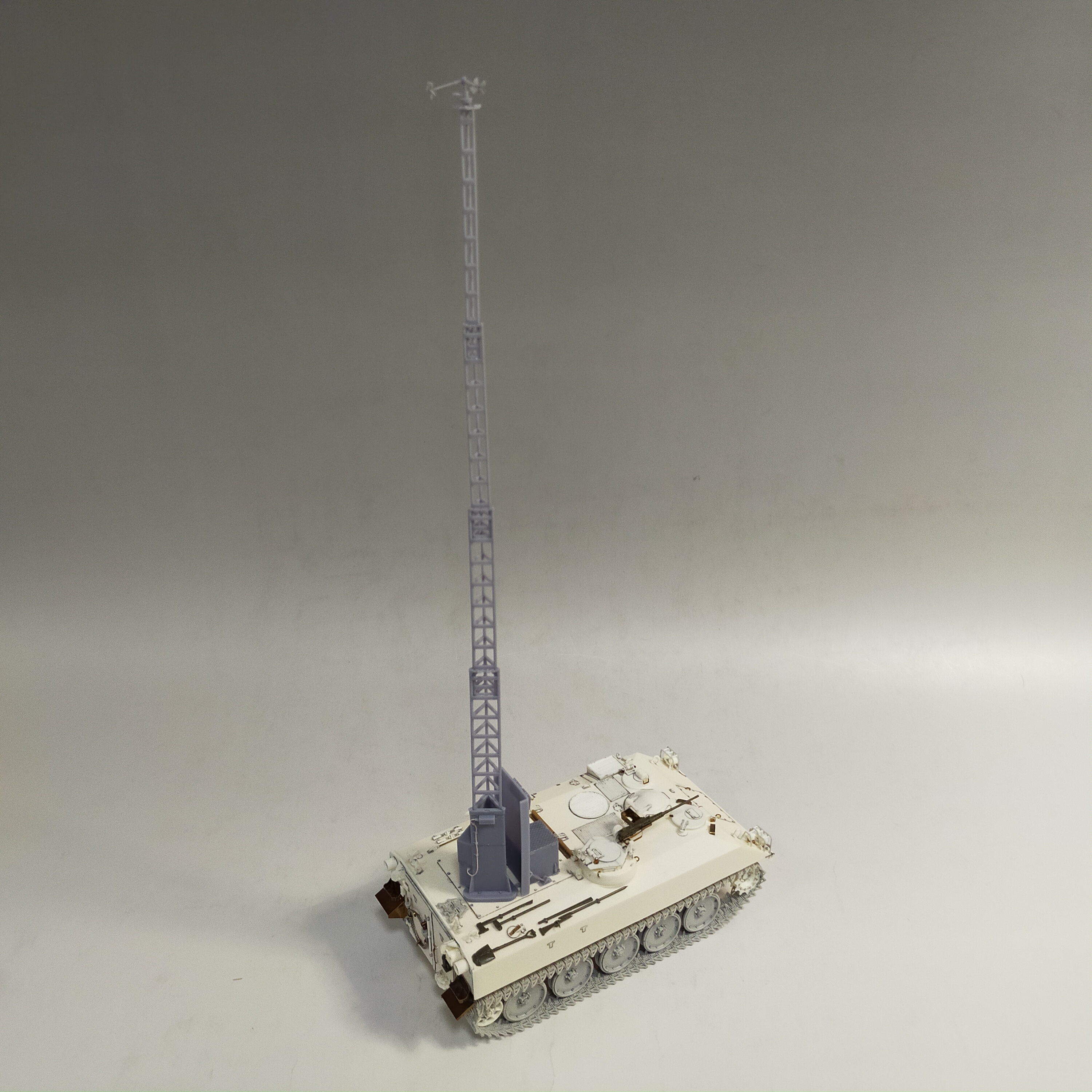 1/35　75式自走地上風測定装置