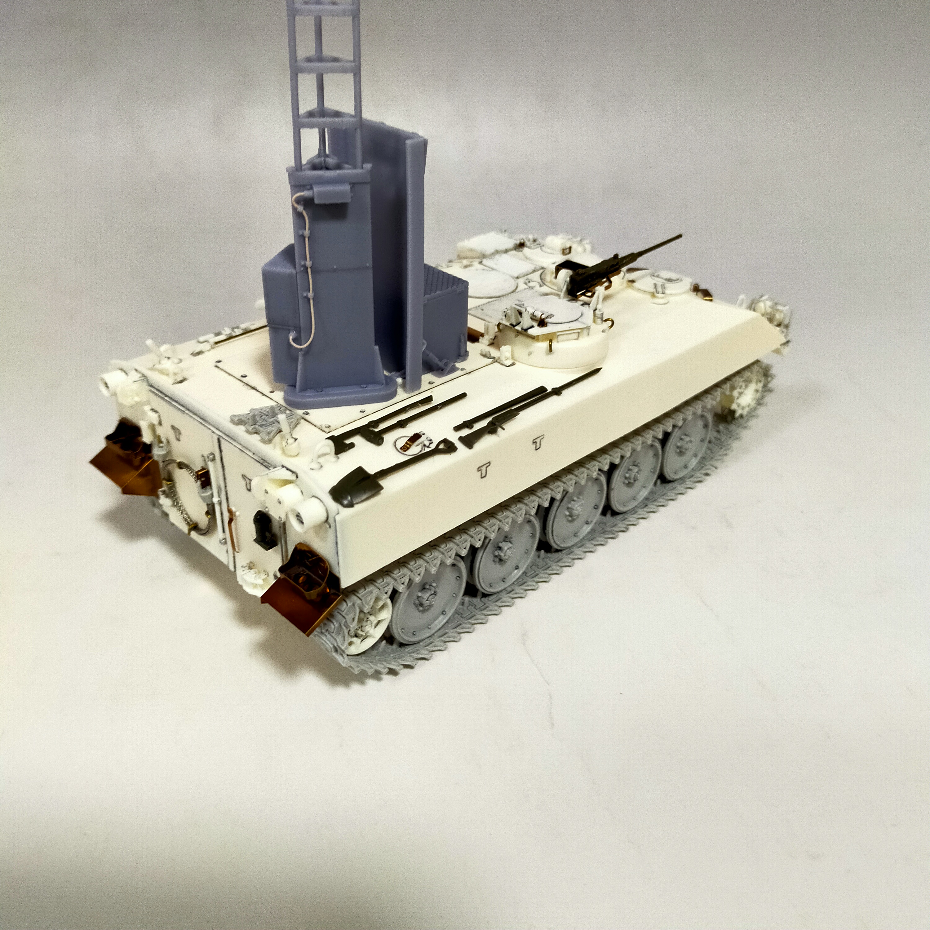 1/35　75式自走地上風測定装置