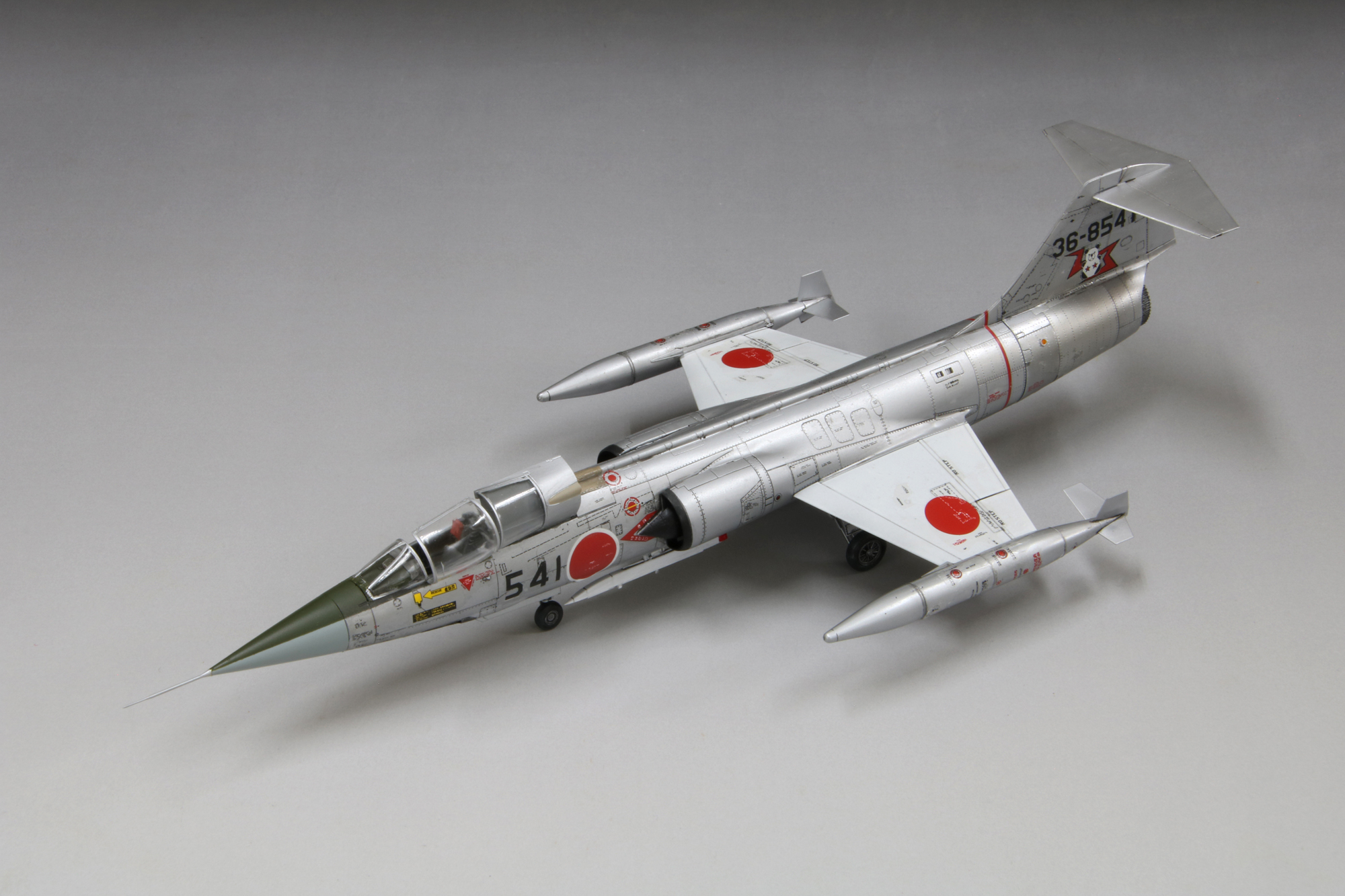 1/72　航空自衛隊 F-104J 戦闘機 “栄光”