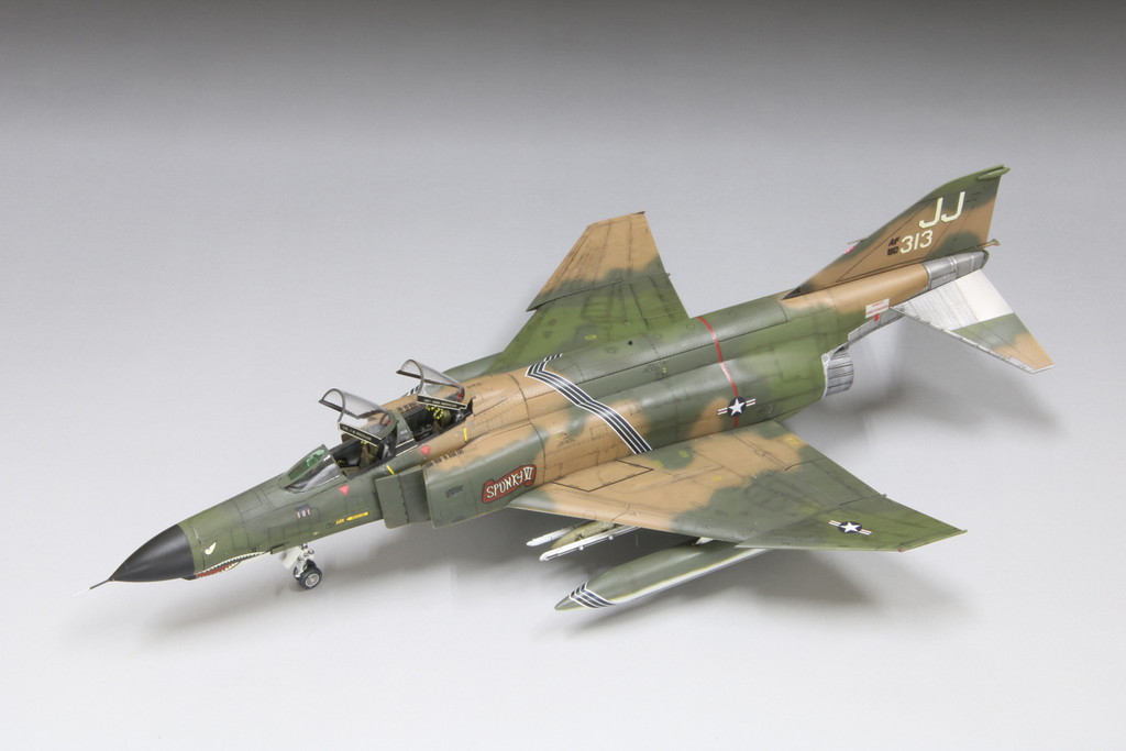 1/72　アメリカ空軍 F-4E 戦闘機 “ベトナム・ウォー” - ウインドウを閉じる