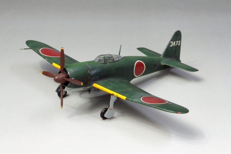 1/72 帝国海軍 局地戦闘機 烈風一一型