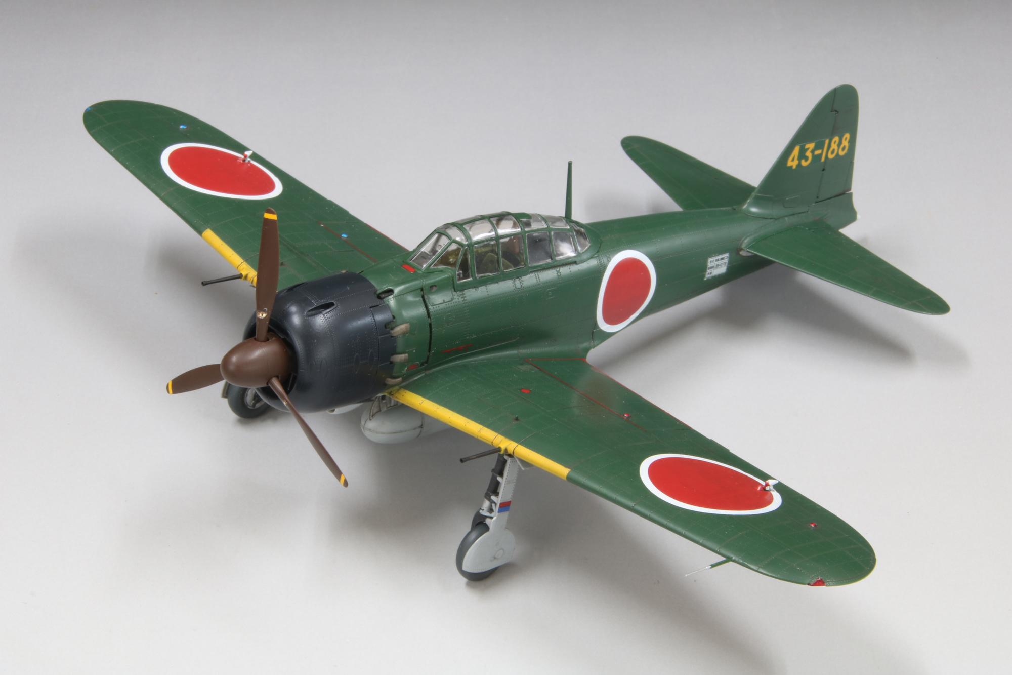 1/48 帝国海軍 零式艦上戦闘機 五二型 甲 （三菱製）