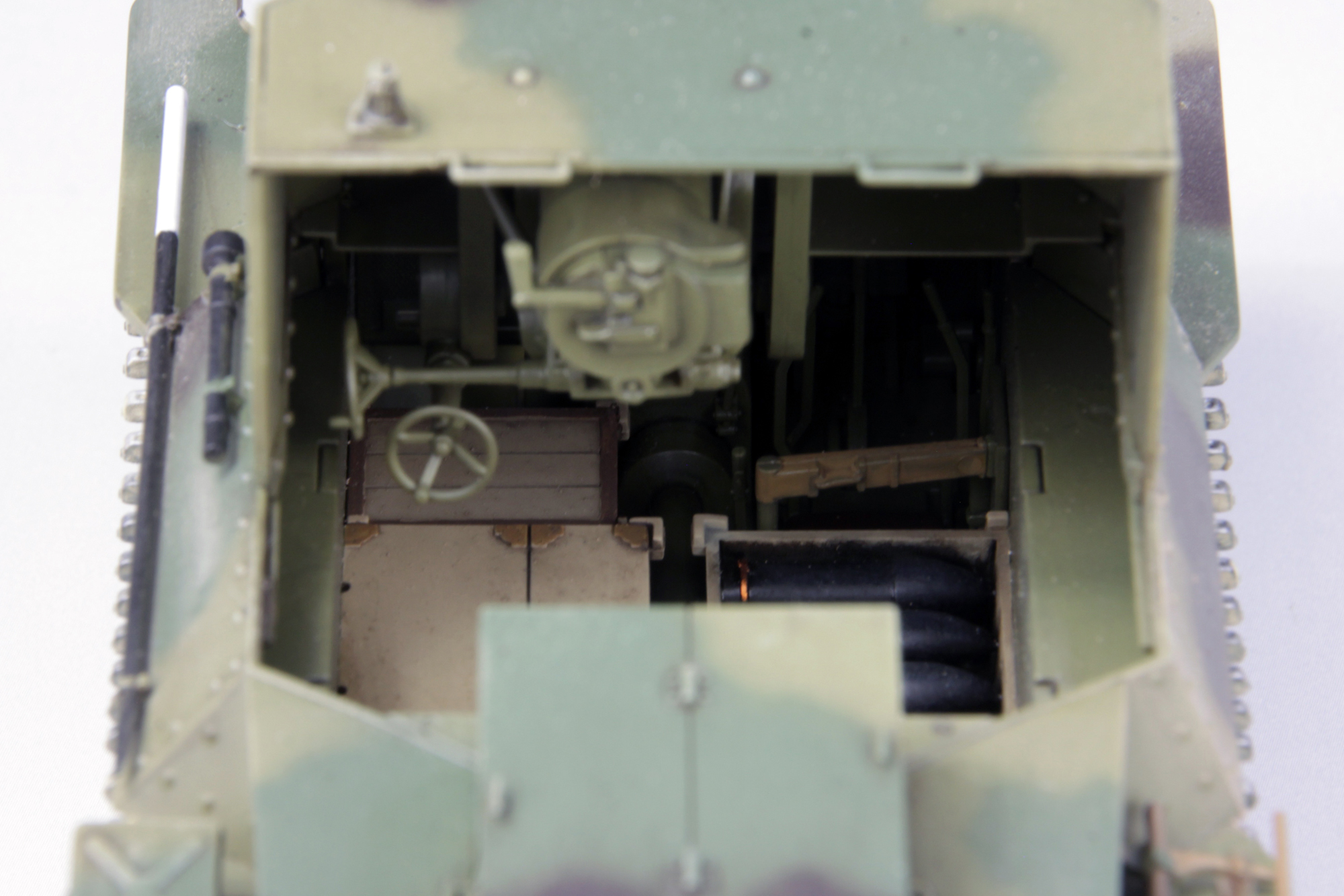 【予約する】　1/35　帝国陸軍 四式自走砲［ホロ］
