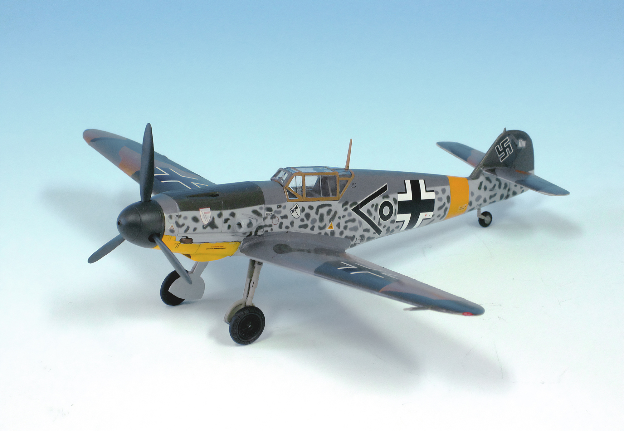 【予約する】　1/72　メッサーシュミット Bf 109 F-2