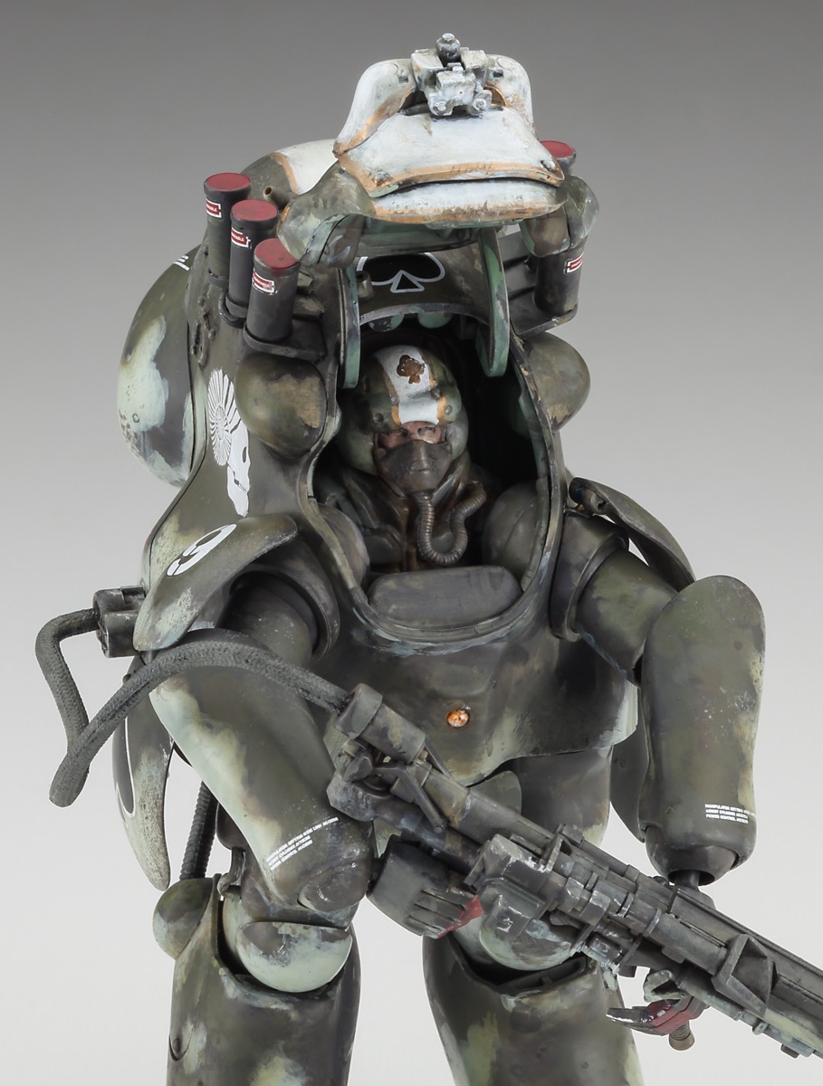 1/20　ロボットバトルV（ファイブ） 重装甲戦闘服 MK44G-6 ゴールドナイト