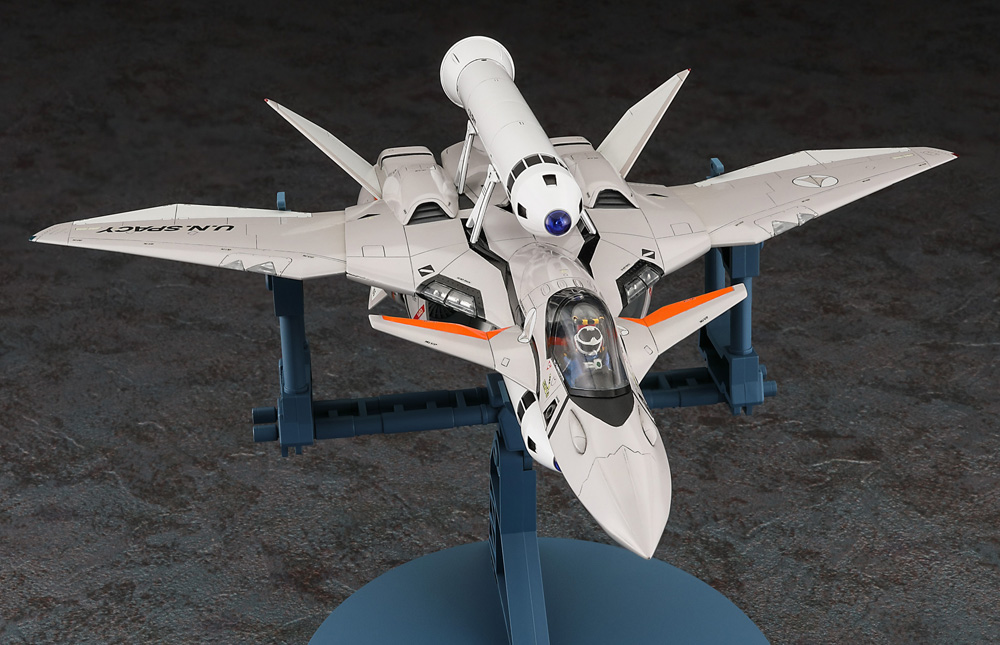 1/72　VF-11B サンダーボルト w/ロケットブースター “マクロスプラス”