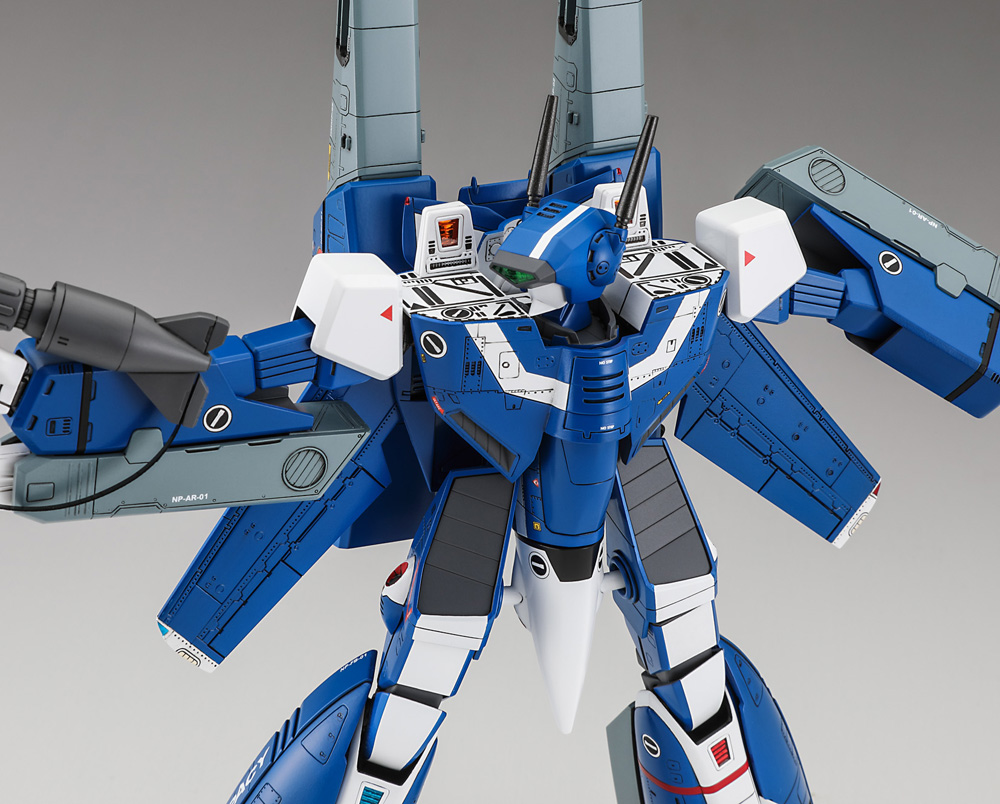 1/72　VF-1J スーパー バトロイド バルキリー “マックス”