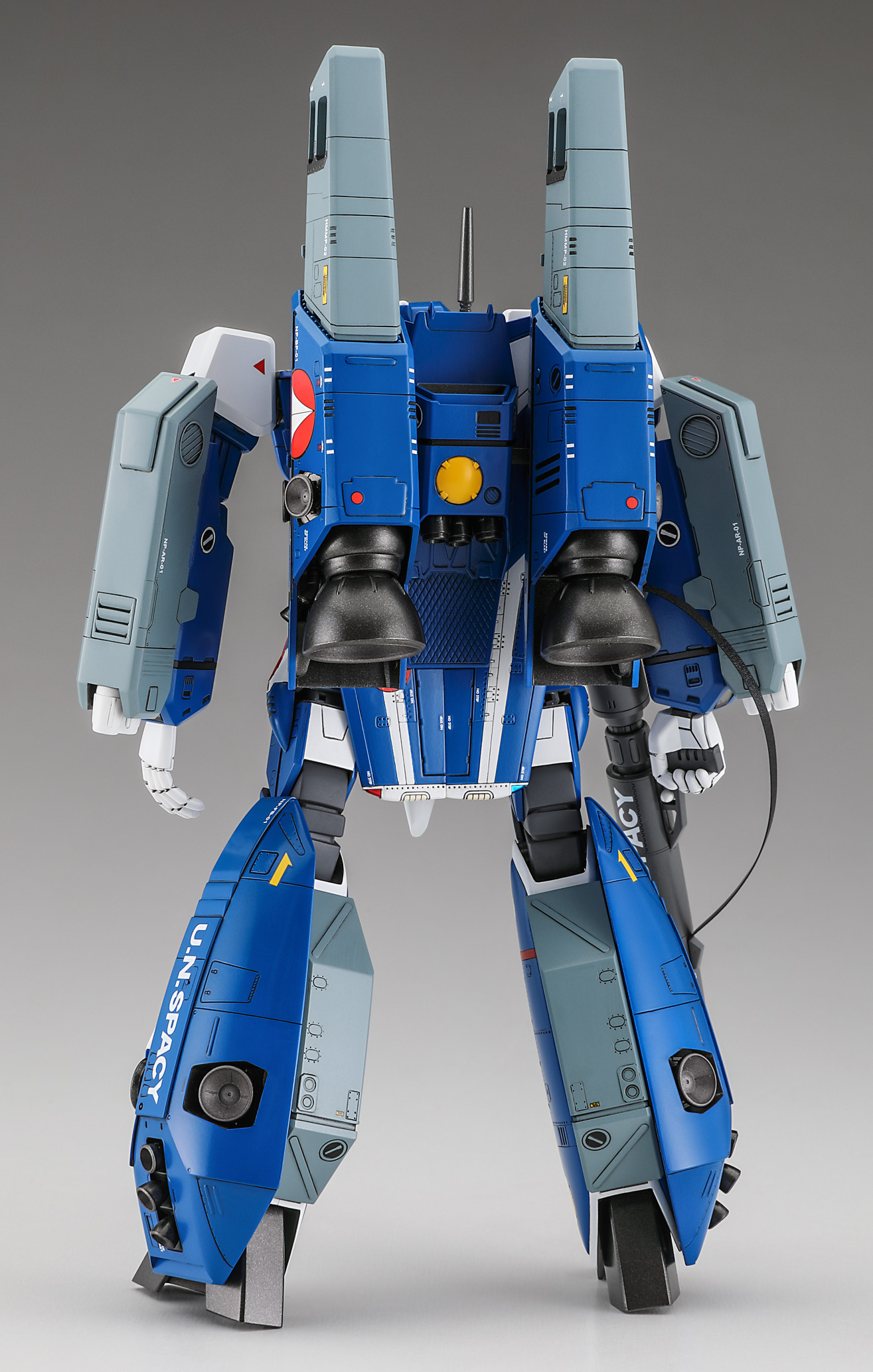 【予約する】　1/72　VF-1J スーパー バトロイド バルキリー “マックス”