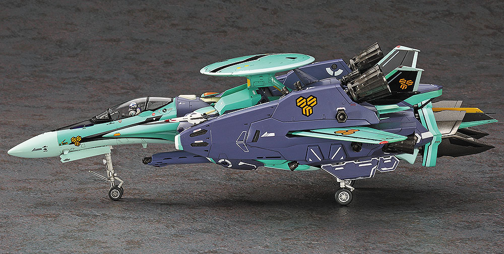 1/72　RVF-25 スーパー メサイア “マクロスF”