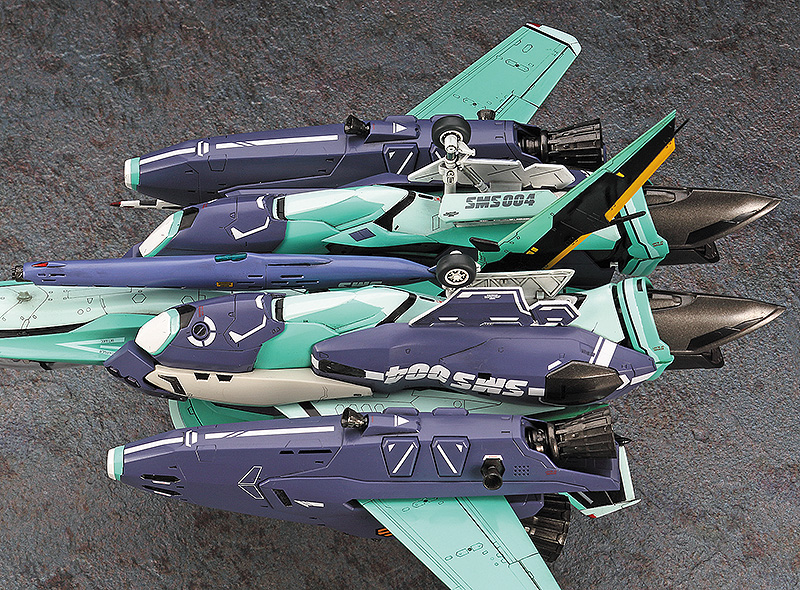 1/72　RVF-25 スーパー メサイア “マクロスF”