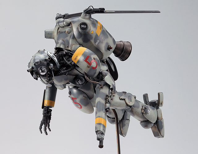 1/35　宇宙用ヒューマノイド型無人邀撃機 グローサーフント ”アルタイル”