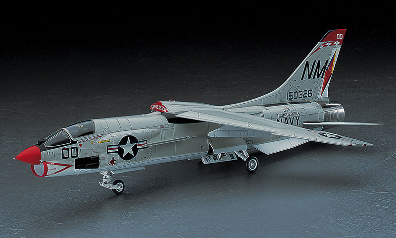 1/48　F-8E クルーセイダー