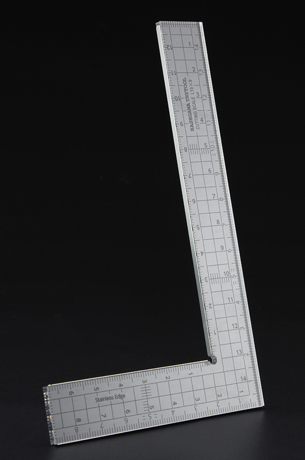 1/工具　カッティングスケール Ｌ字型 （15cm×9cm）【ステンレスエッジ加工】