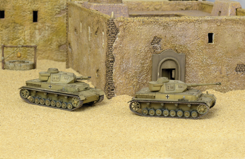 1/72　WW.II ドイツ軍 IV号戦車F1/F2型(2輌セット)