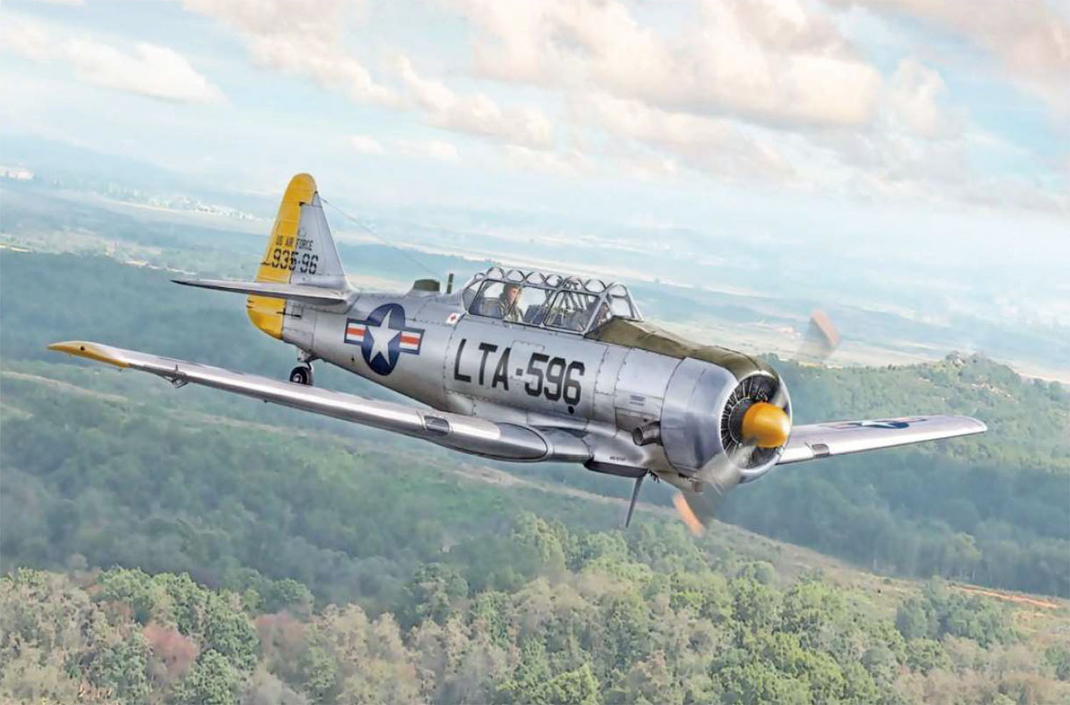 【予約する】　1/48 アメリカ空軍 練習機 T-6G テキサン
