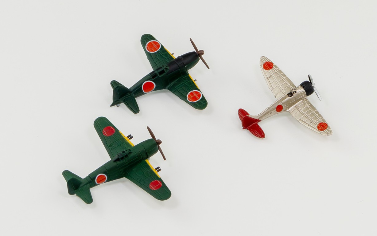 1/350　日本海軍機セット3 （紫電改、雷電二一型、九六式四号艦上戦闘機）各3機入り - ウインドウを閉じる