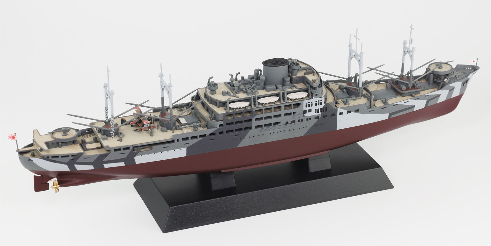 【予約する】　1/700 日本海軍 特設巡洋艦 報国丸 1941/1942