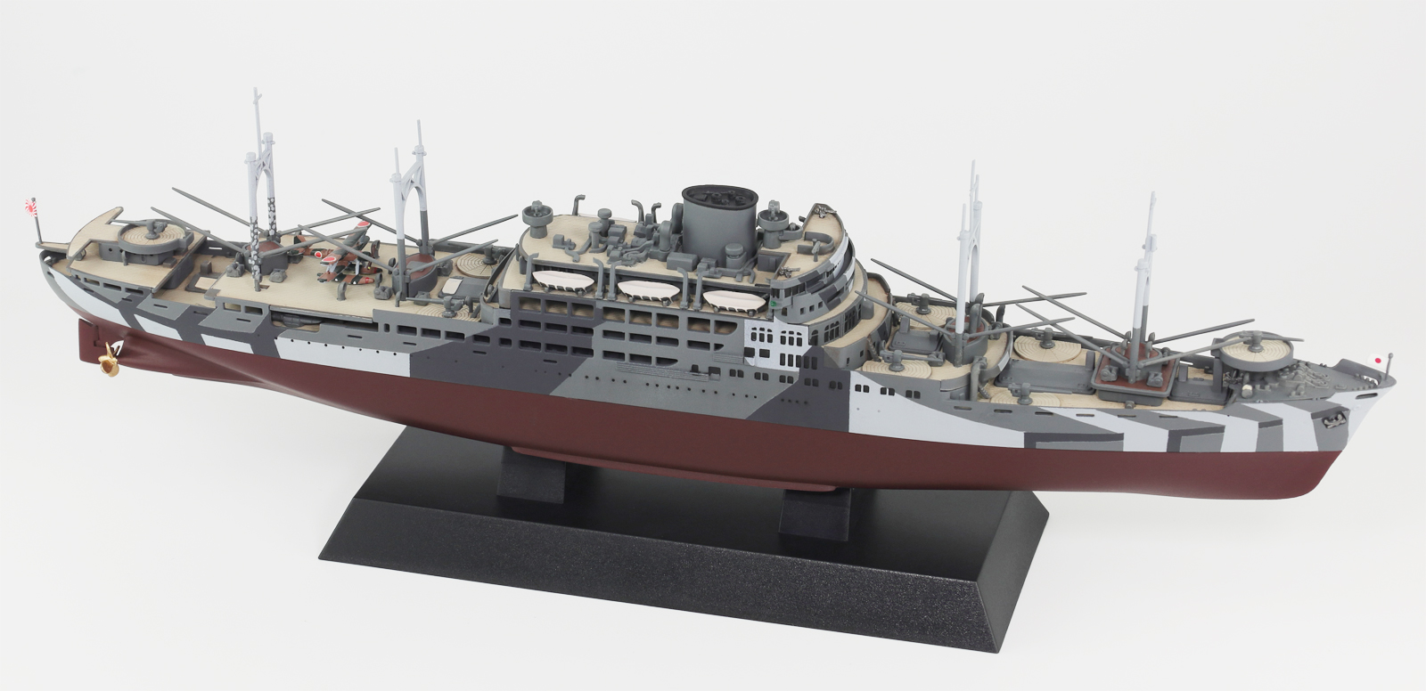 【予約する】　1/700 日本海軍 特設巡洋艦 報国丸 1941/1942