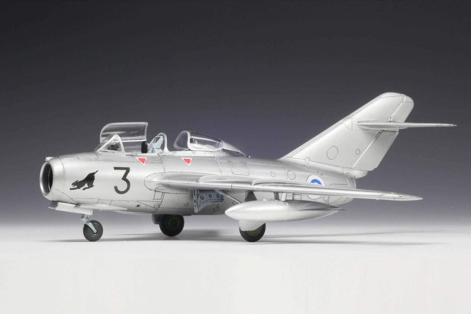 1/72 MiG-15 UTI (ミグ15複座型) フィンランド空軍