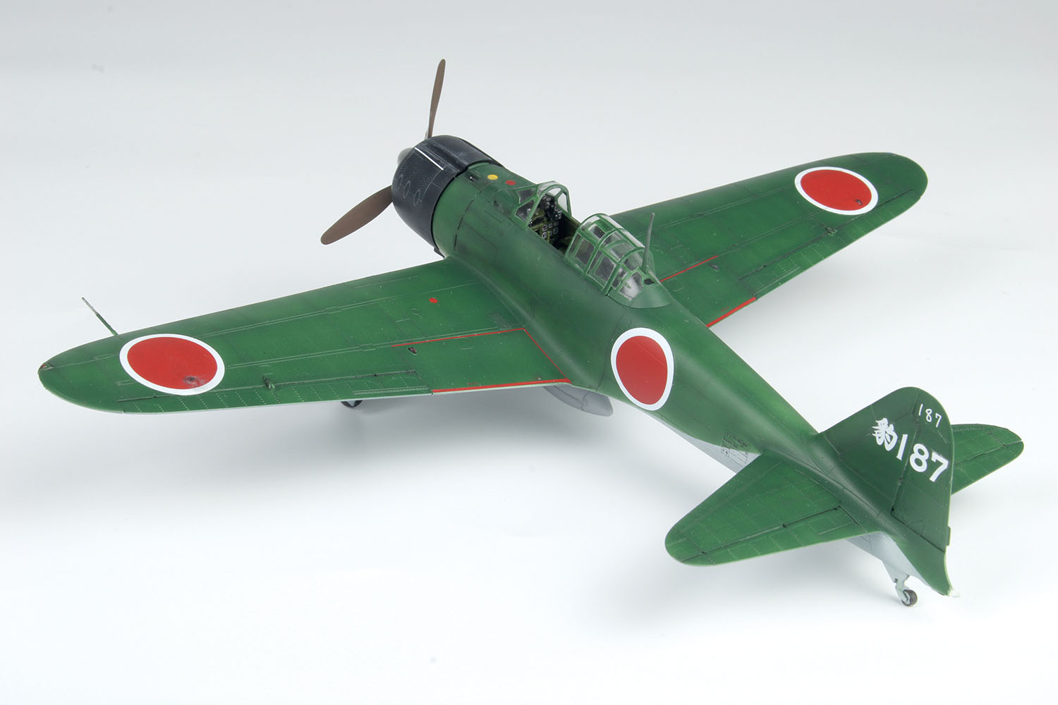 1/48 WW.II 日本海軍 零式艦上戦闘機 二一型 第263海軍航空隊