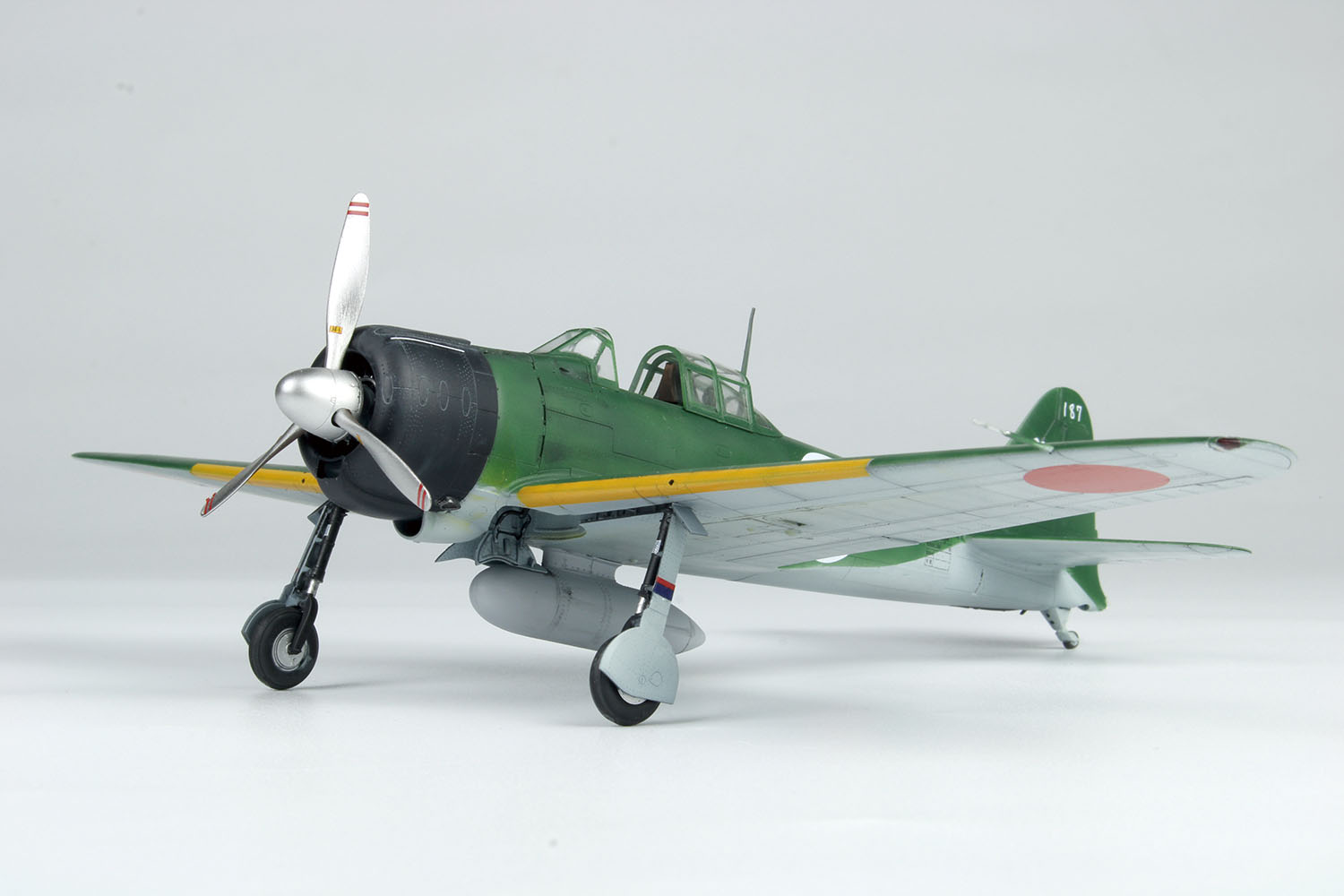 1/48 WW.II 日本海軍 零式艦上戦闘機 二一型 第263海軍航空隊