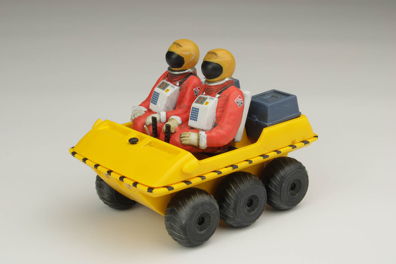 1/24 スペース1999 ムーンバギー [MPC984] - 5,720円 : ホビーショップ サニー, 下北沢にあるプラモデルとTOYのお店です。