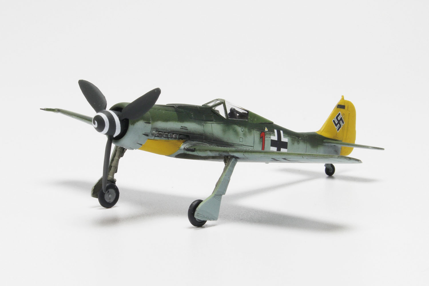 1/144 フォッケウルフ Fw190 D-9 ‘イエローテイル’ (2機セット）