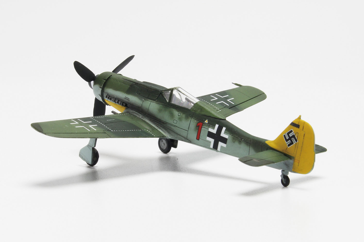 1/144 フォッケウルフ Fw190 D-9 ‘イエローテイル’ (2機セット）