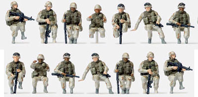 【予約する】　現用米陸軍車両ドライバー＆乗車兵士１４体