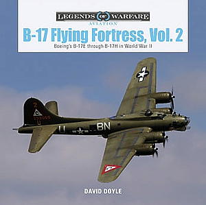 「B-17 空飛ぶ要塞 Vol.2」 第二次大戦のB-17EからB-17H 写真資料集 (ハードカバー) - ウインドウを閉じる